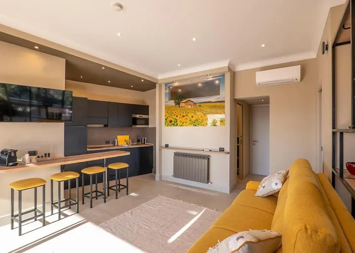 Domus Aurelia Apartment *