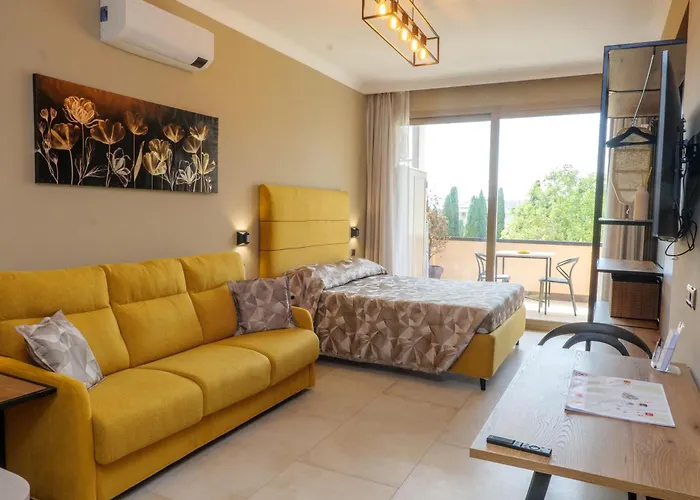 Domus Aurelia *